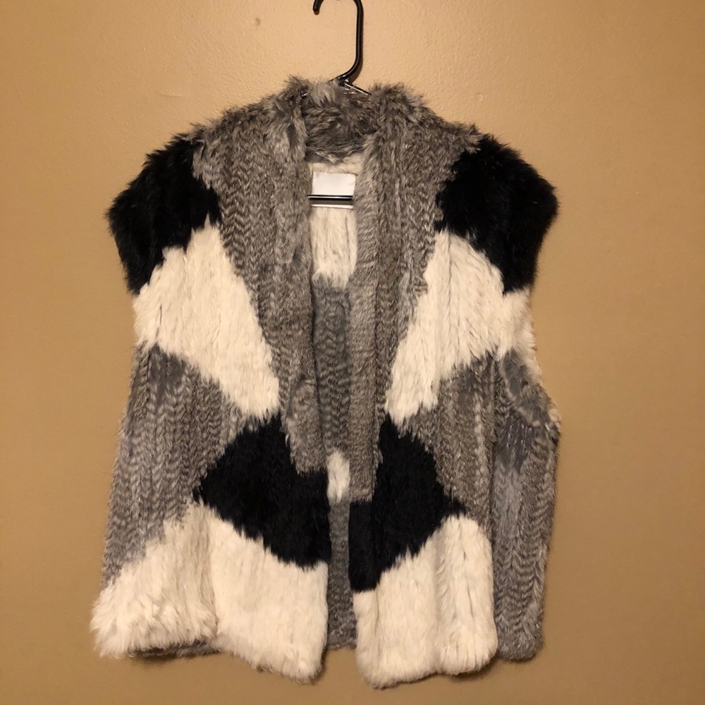 Vest - Picture 3 of 4